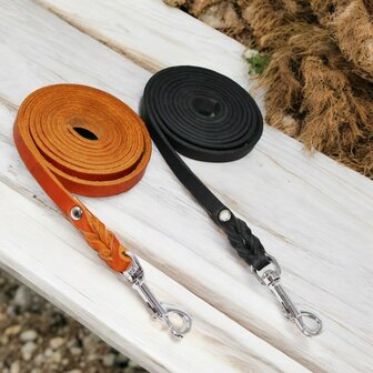 Dog leash narrow