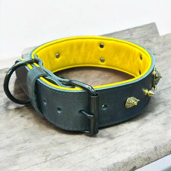 Ornamental collar &quot;Yellow Wolf&quot;